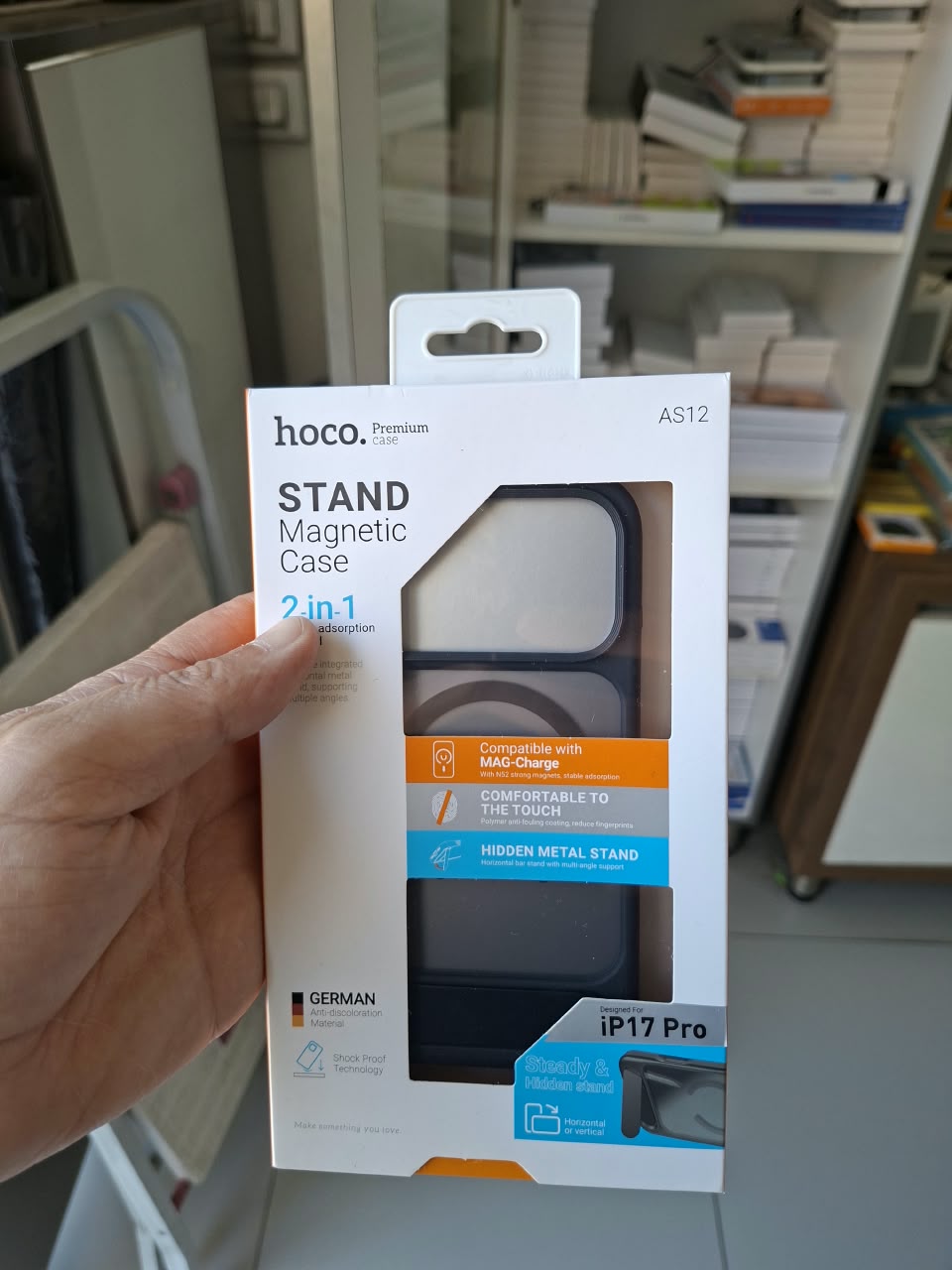 hoco AS12 Magnetic Stand Case for iPhone 17 Pro - Black
